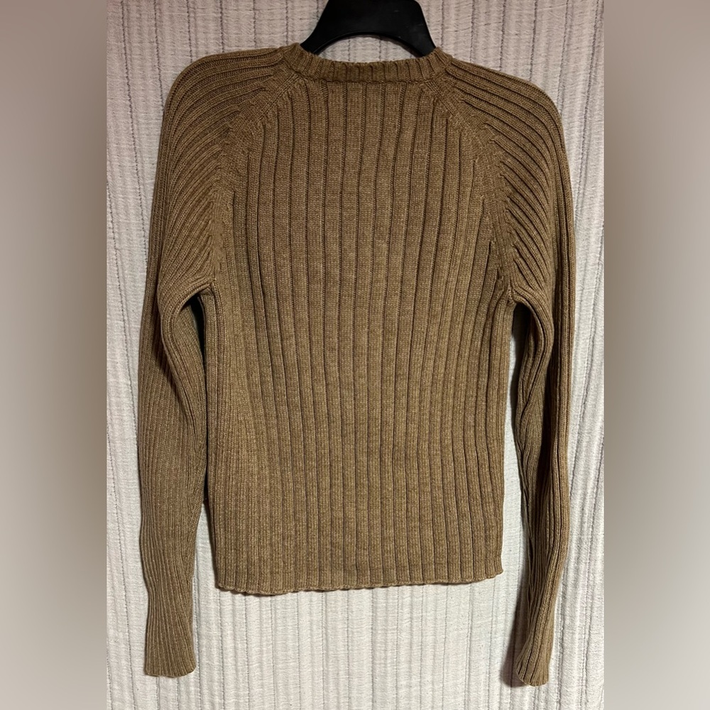 Abercrombie & Fitch Men's Tan V-Neck Sweater - Picture 4 of 4